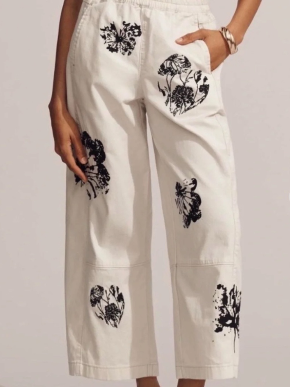 Anthropologie Izzie Floral Pants NWT -Medium